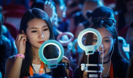 91有哪些网红主播直播,揭秘热门直播间背后的魅力与影响力”